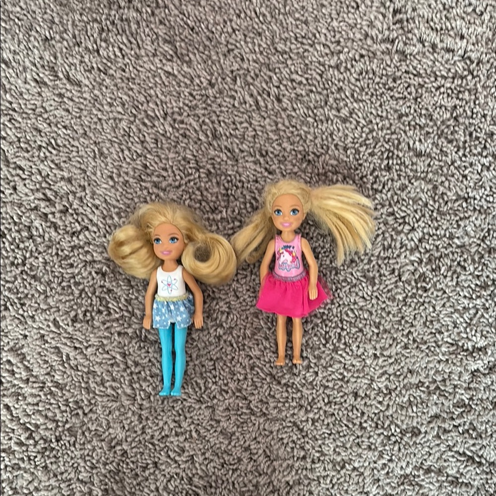Barbie doll set of 2